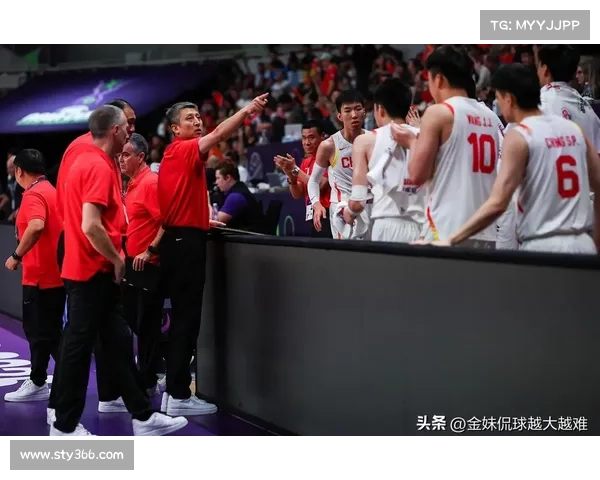 中国男篮凯旋轻装归来国足全员代购现象引热议 中国男篮凯旋轻装归来国足全员代购现象引热议